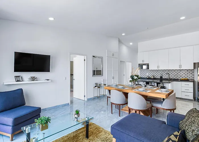 Morgan Residences 607a *